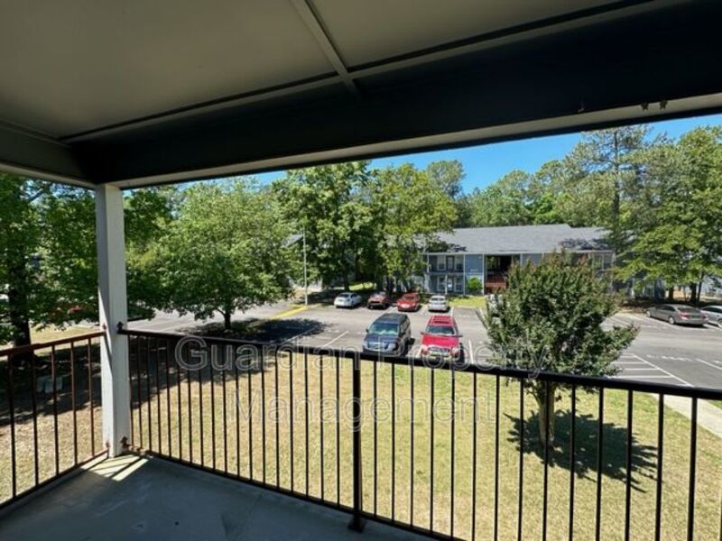 Lovely 2 Bed, 2 Bath Condo in Karen Lakes property image