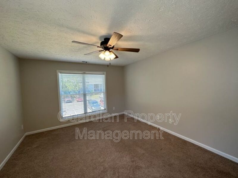 Lovely 2 Bed, 2 Bath Condo in Karen Lakes property image