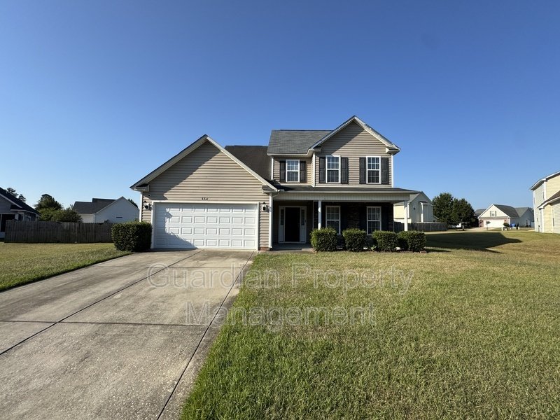 Spacious 3 Bed 2.5 Bath Home with Fenced Yard property image