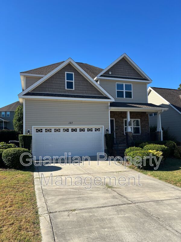 Stunning 4 Bed 2.5 Bath Home in Aberdeen property image