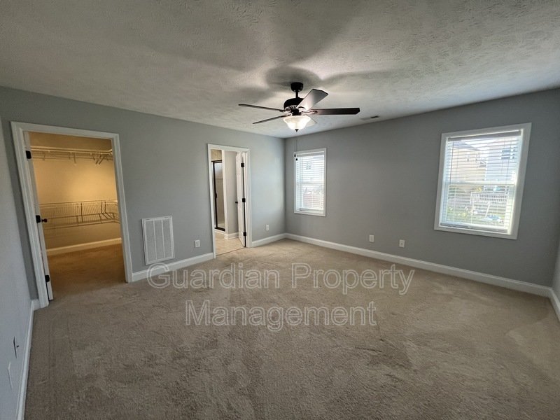 Stunning 4 Bed 2.5 Bath Home in Aberdeen property image