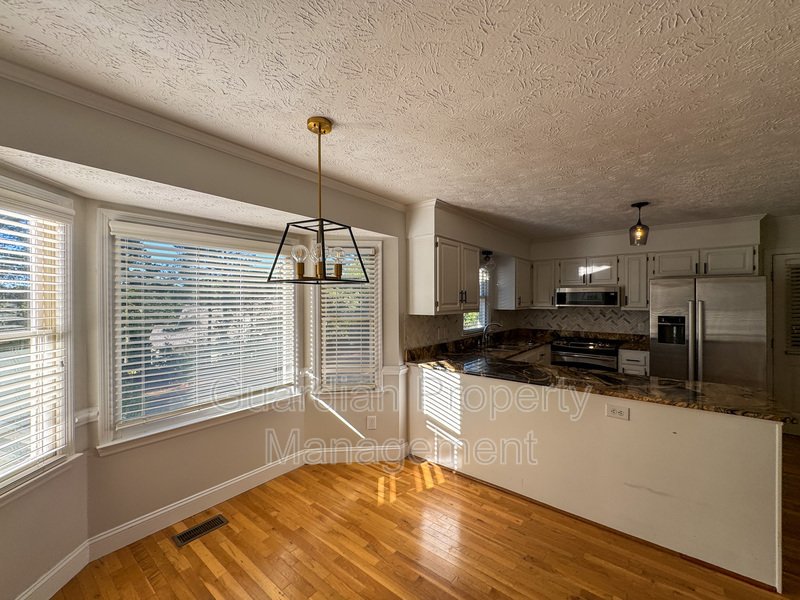 Charming 4 Bed, 2.5 Bath Home in King's Grant property image