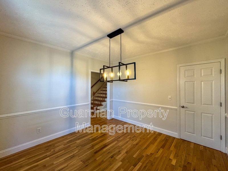 Charming 4 Bed, 2.5 Bath Home in King's Grant property image