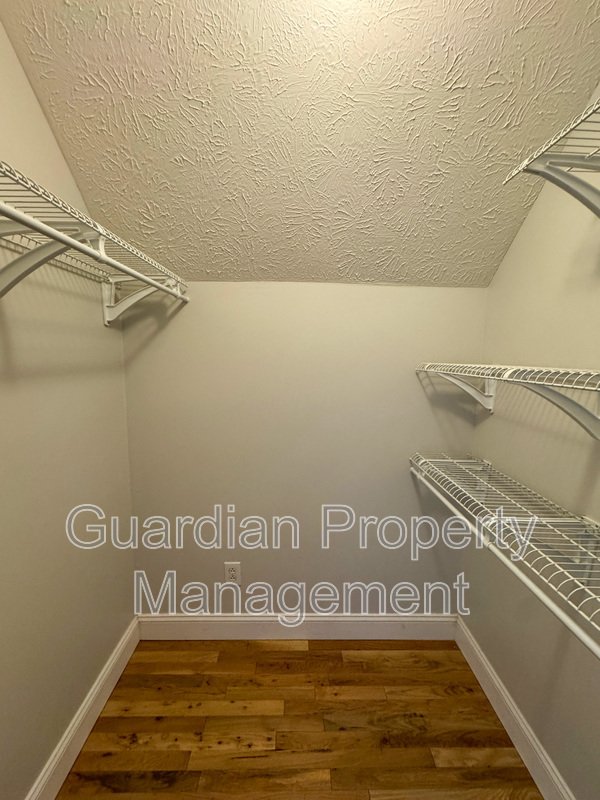 Charming 4 Bed, 2.5 Bath Home in King's Grant property image