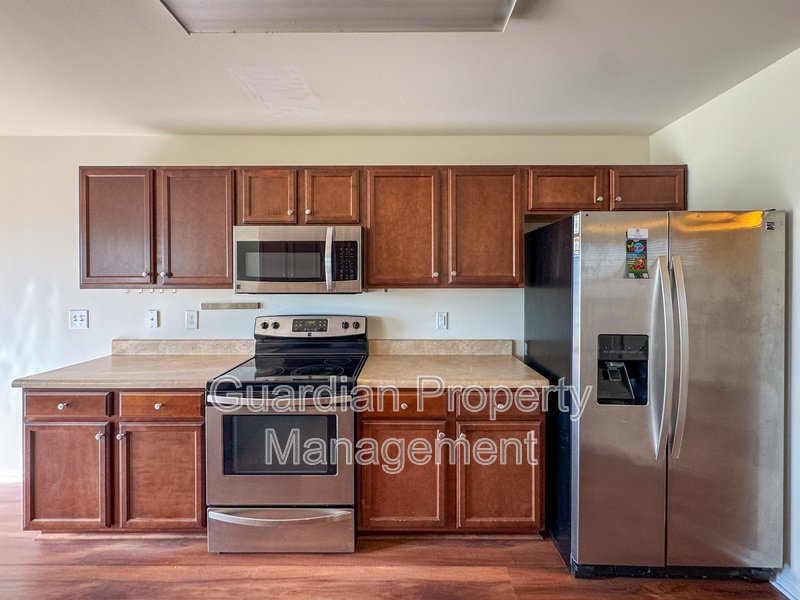 Lovely 5 Bed 3 Bath Home with Community Amenities property image