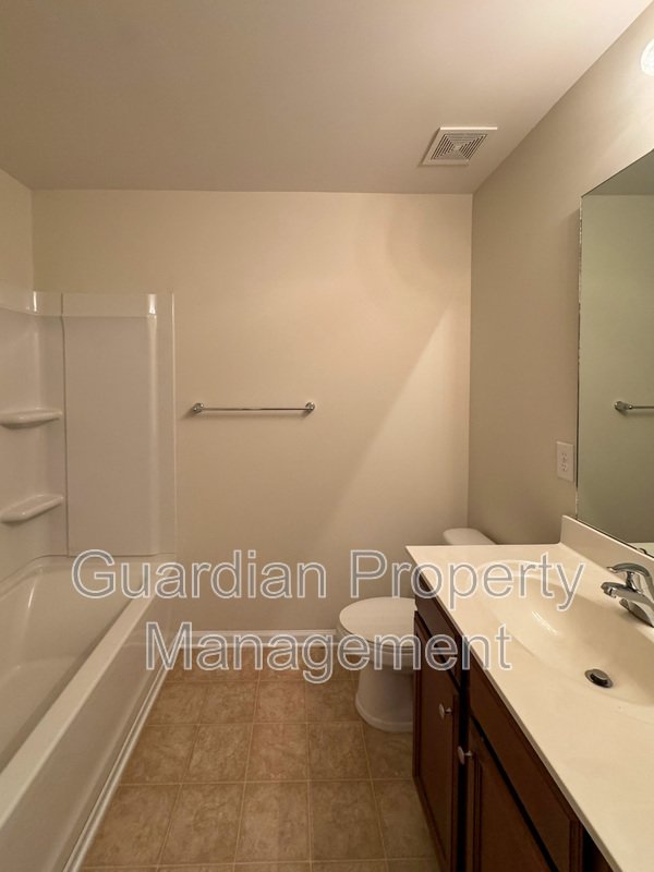 Lovely 5 Bed 3 Bath Home with Community Amenities property image