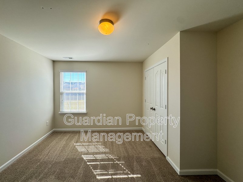 Lovely 5 Bed 3 Bath Home with Community Amenities property image