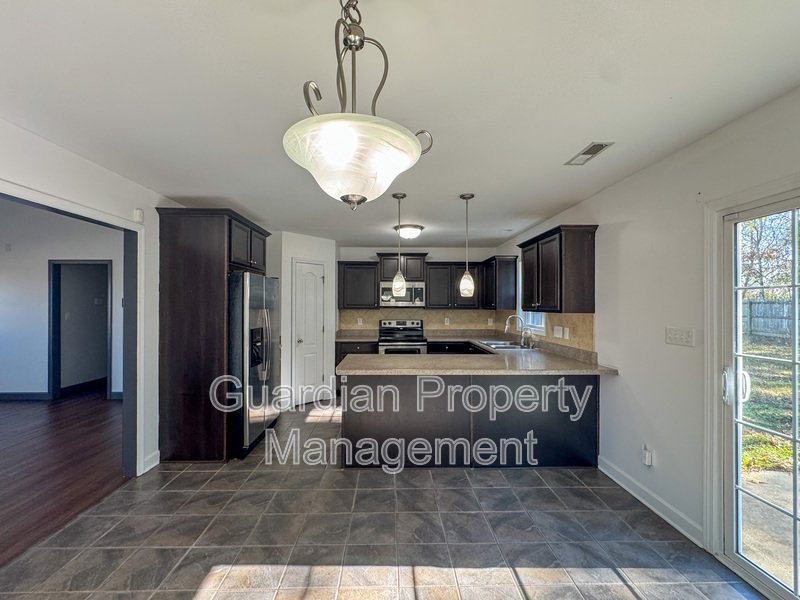 Spacious 3 Bed, 2 Bath Home in Westgate property image