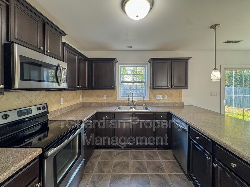 Spacious 3 Bed, 2 Bath Home in Westgate property image