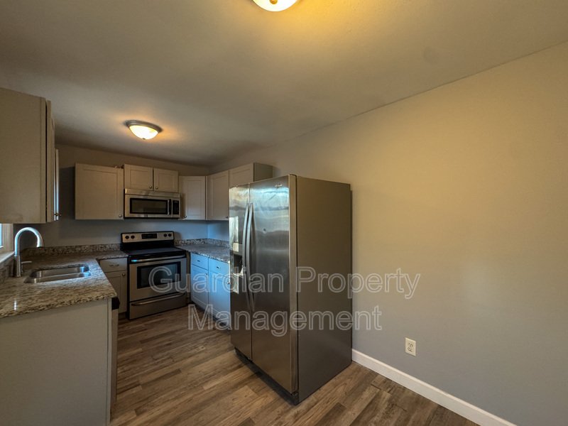 Charming 3 Bed 1 Bath Home Conveniently Located in Fayetteville property image