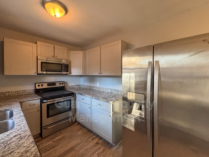 Charming 3 Bed 1 Bath Home Conveniently Located in Fayetteville property image