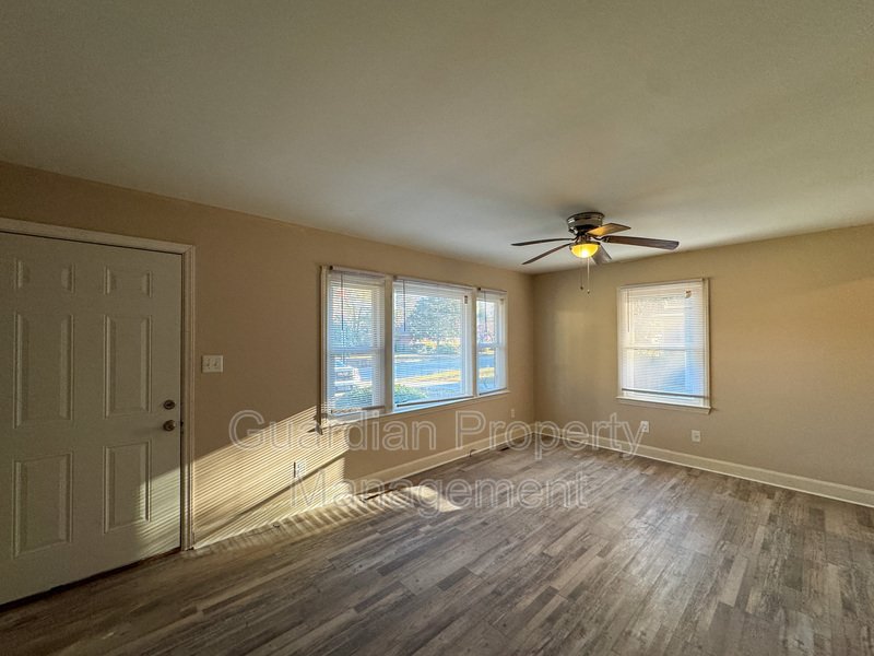 Charming 3 Bed 1 Bath Home Conveniently Located in Fayetteville property image