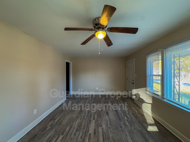 Charming 3 Bed 1 Bath Home Conveniently Located in Fayetteville property image