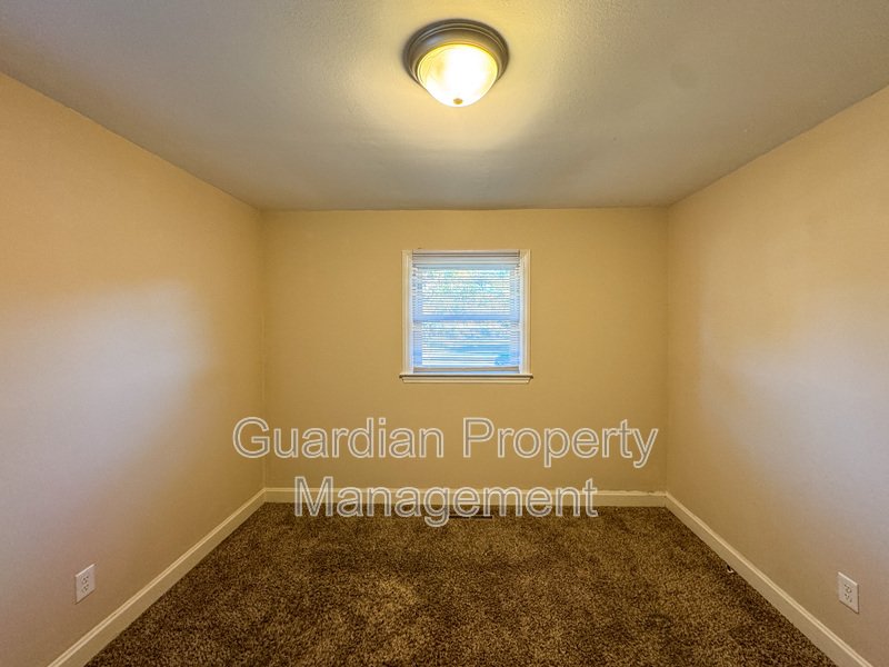 Charming 3 Bed 1 Bath Home Conveniently Located in Fayetteville property image