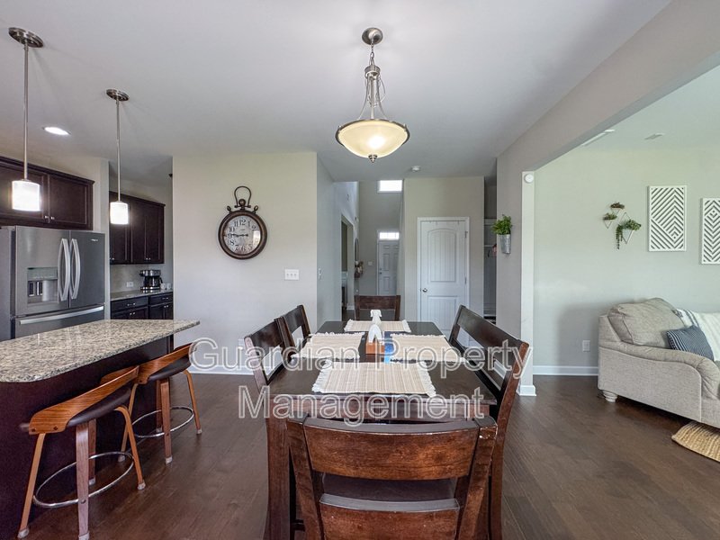 Gorgeous 4 Bed 2.5 Bath Home with Fenced Backyard property image