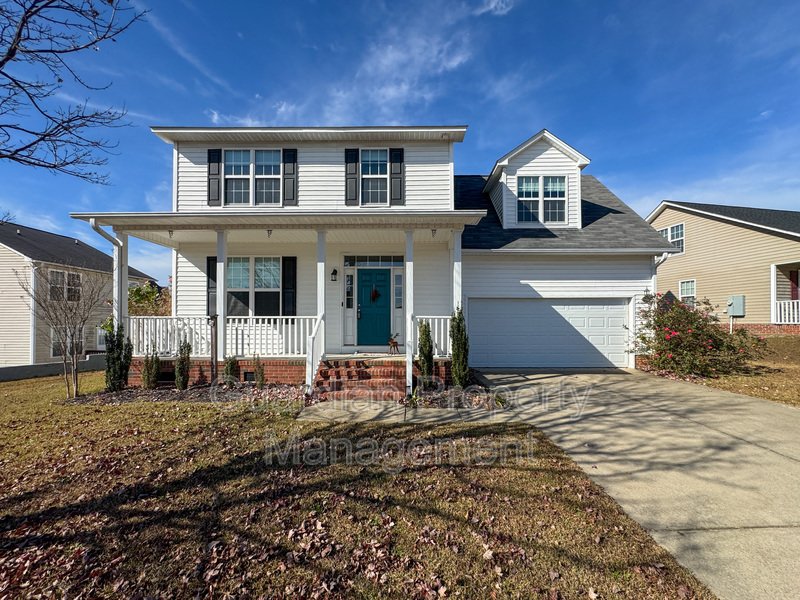 Beautiful 4 Bed 2.5 Bath Home with Fenced Backyard property image