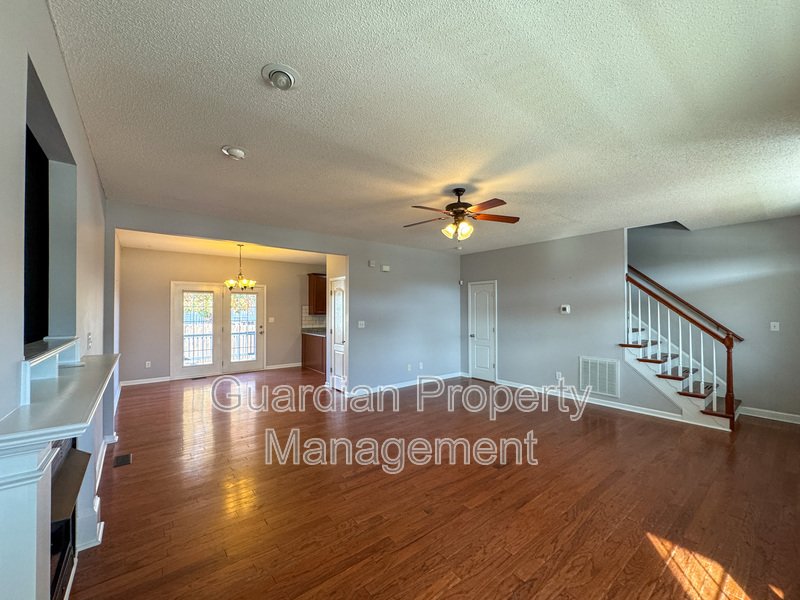 Beautiful 4 Bed 2.5 Bath Home with Fenced Backyard property image