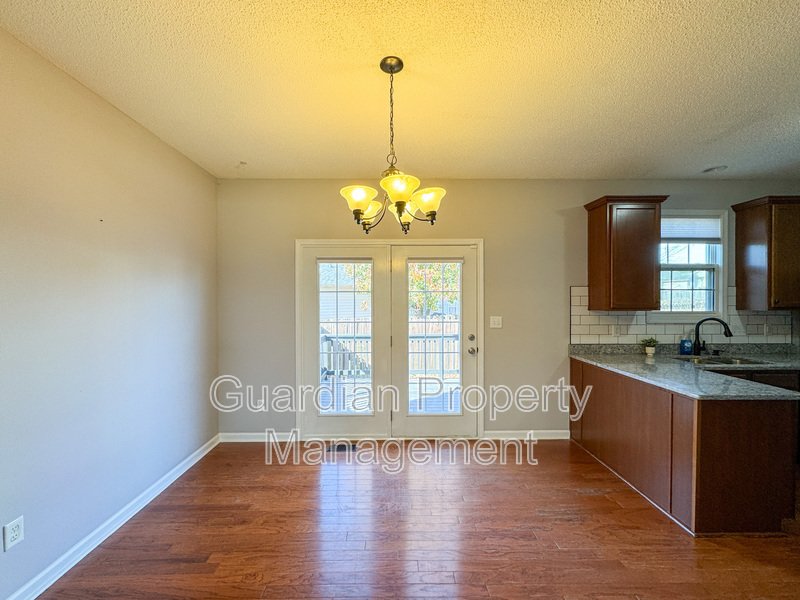 Beautiful 4 Bed 2.5 Bath Home with Fenced Backyard property image