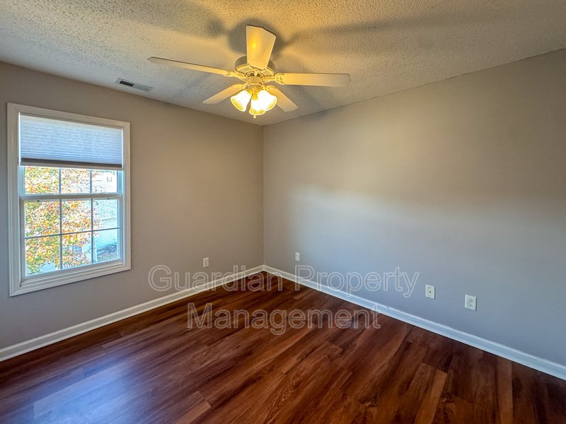 Beautiful 4 Bed 2.5 Bath Home with Fenced Backyard property image