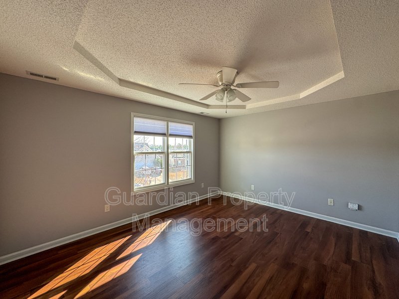 Beautiful 4 Bed 2.5 Bath Home with Fenced Backyard property image