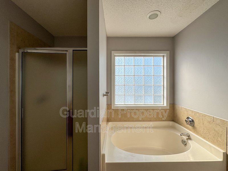 Beautiful 4 Bed 2.5 Bath Home with Fenced Backyard property image