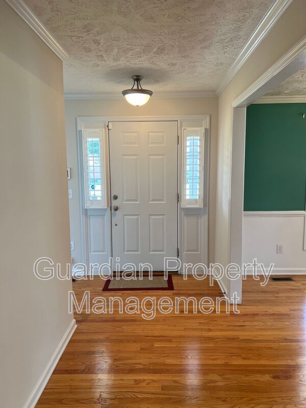 Lovely 4 Bed 3.5 Bath Fayetteville Home property image