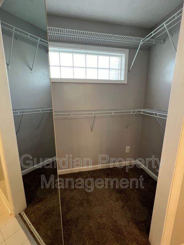 Lovely 4 Bed 3.5 Bath Fayetteville Home property image