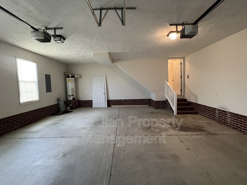 Lovely 4 Bed 3.5 Bath Fayetteville Home property image